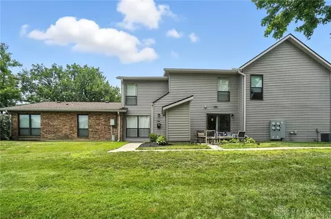 2844 Foxwood Ct, Miamisburg, OH 45342