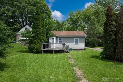 1856 Stewart Blvd, Fairborn, OH 45324
