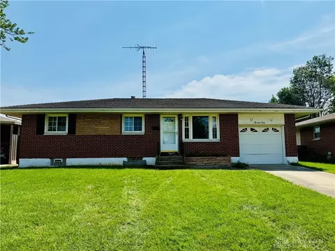 1450 Cosmo Ct, Dayton, OH 45432