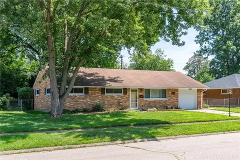 3800 Hertland Dr, Dayton, OH 45439