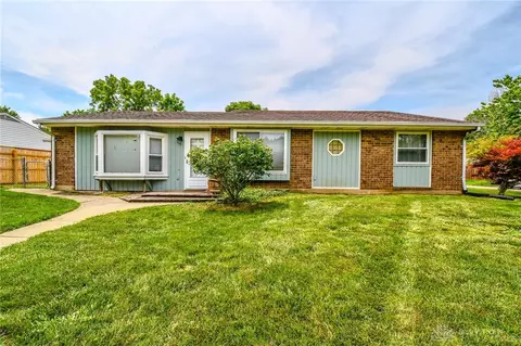 7797 Timbercrest Dr, Huber Heights, OH 45424