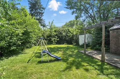 Exterior - 320 E Dorothy Ln, Dayton, OH 45419 photo 5 of 7