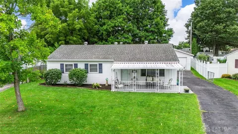 2419 Barryknoll St, Dayton, OH 45420