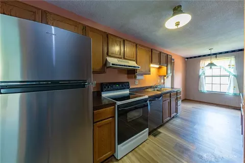 Kitchen - 183 Rebert Pike, Enon, OH 45323 photo 1 of 4