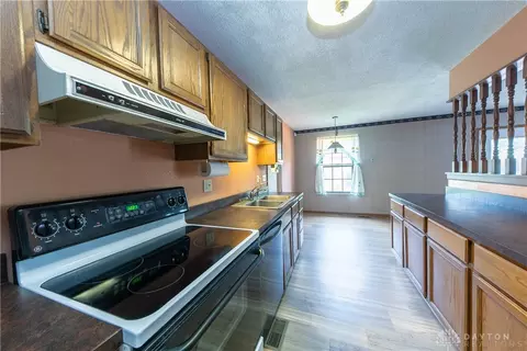 Kitchen - 183 Rebert Pike, Enon, OH 45323 photo 2 of 4