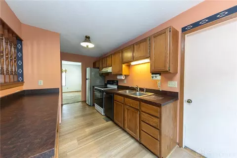 Kitchen - 183 Rebert Pike, Enon, OH 45323 photo 4 of 4