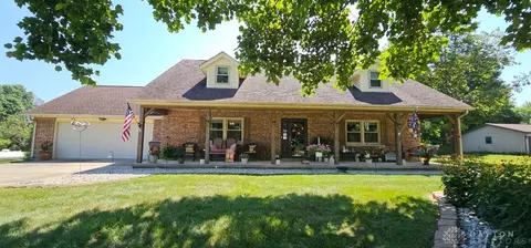 330 Rebecca Dr, West Alexandria, OH 45381