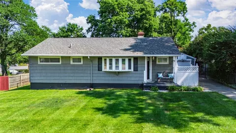 3807 Hampton Pl, Middletown, OH 45042
