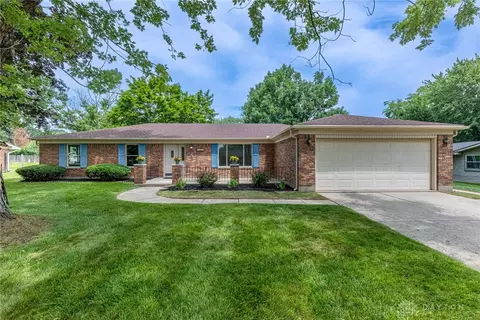 3174 Waterhouse Dr, Dayton, OH 45432