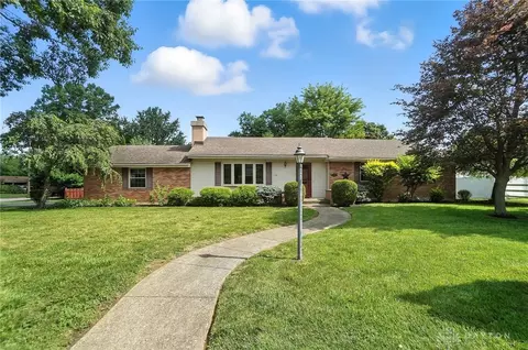 315 W David Rd, Kettering, OH 45429
