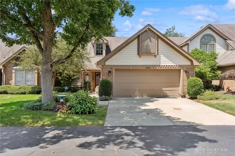 6685 Golf Green Dr, Dayton, OH 45459
