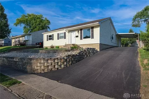 60 Skokiaan Dr, Franklin, OH 45005