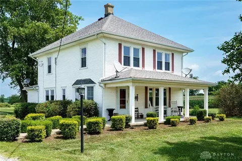 6208 S Charleston Clifton Rd, South Charleston, OH 45368