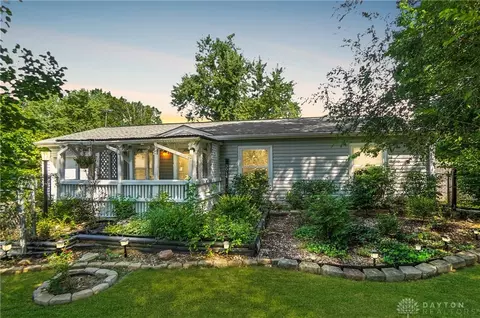 3014 Wheatfield Dr, Colerain Twp, OH 45251