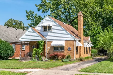 905 Danbury Rd, Dayton, OH 45420