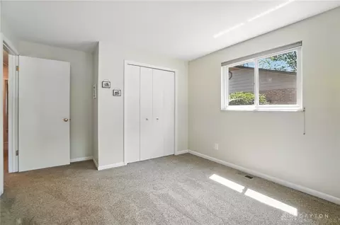 Bedroom - 5124 Cloudsdale Dr, Kettering, OH 45440 photo 5 of 7
