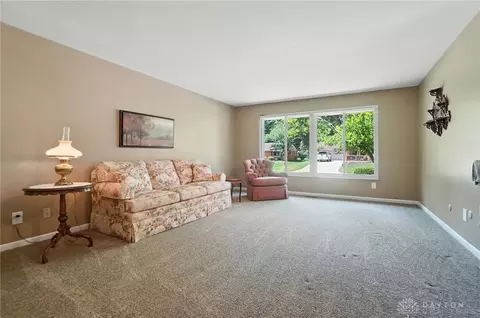 Living - 5124 Cloudsdale Dr, Kettering, OH 45440 photo 1 of 10