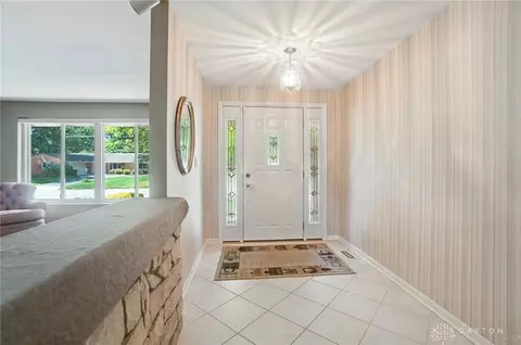 Entry Way - 5124 Cloudsdale Dr, Kettering, OH 45440 photo 1 of 3