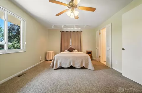 Bedroom - 5124 Cloudsdale Dr, Kettering, OH 45440 photo 1 of 7