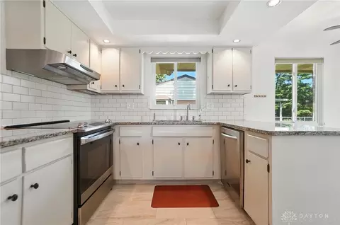 Kitchen - 5124 Cloudsdale Dr, Kettering, OH 45440 photo 1 of 8