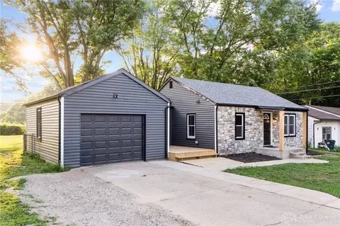 57 Truman Dr, Fairborn, OH 45324