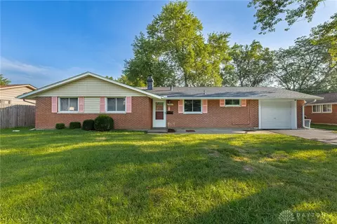 801 Mapleside Dr, Trotwood, OH 45426