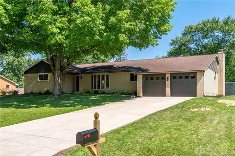 3235 Maplewood Dr, Dayton, OH 45434
