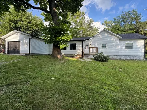 5540 Broadway Rd, Springfield, OH 45502 photo 2
