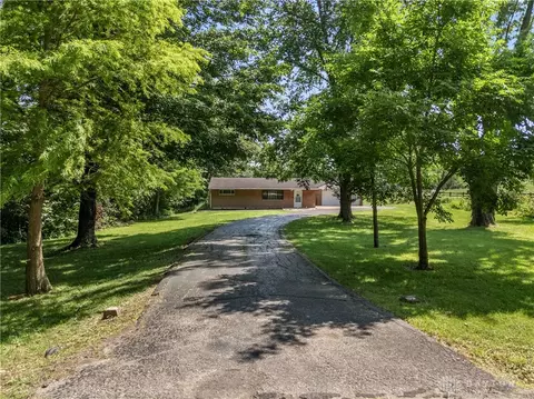 Exterior - 2790 Sears Rd, Spring Valley, OH 45370 photo 6 of 13