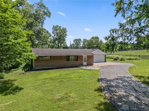 Exterior - 2790 Sears Rd, Spring Valley, OH 45370 photo 4 of 13