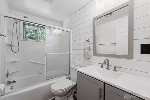 Bath - 2790 Sears Rd, Spring Valley, OH 45370 photo 1 of 1