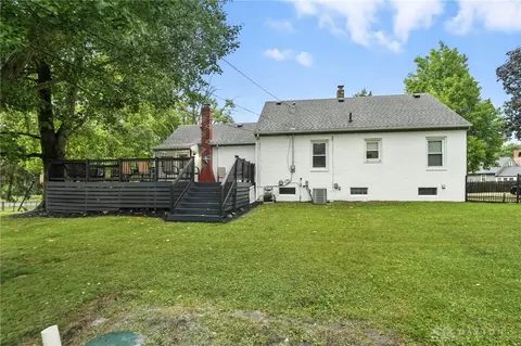 Exterior - 224 E Downey Dr, Springfield, OH 45504 photo 3 of 15