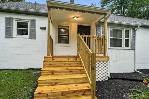 Exterior - 224 E Downey Dr, Springfield, OH 45504 photo 2 of 15
