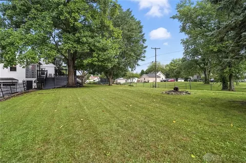 Exterior - 224 E Downey Dr, Springfield, OH 45504 photo 8 of 15