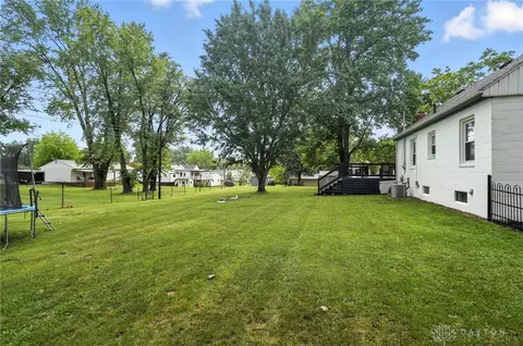 Exterior - 224 E Downey Dr, Springfield, OH 45504 photo 4 of 15