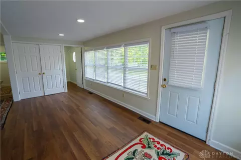 Entry Way - 2036 Troy Rd, Springfield, OH 45504 photo 1 of 3