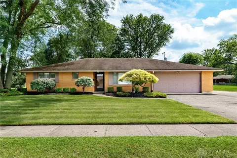 408 Westview Pl, Englewood, OH 45322