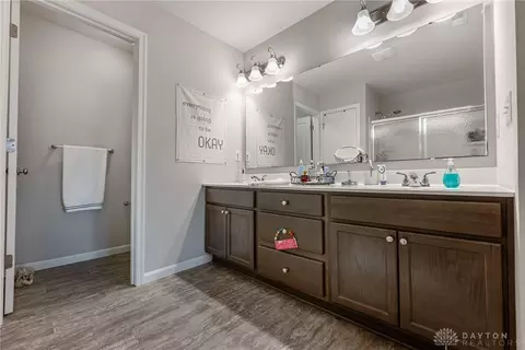 Bath - 84 Old Pond Rd, Springboro, OH 45066 photo 3 of 3