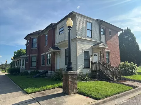 802 Anderson Goodrich Ct, Dayton, OH 45402