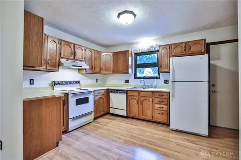 2073 Sunset Dr, Hamilton, OH 45013 photo 9