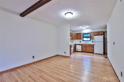 2073 Sunset Dr, Hamilton, OH 45013 photo 7