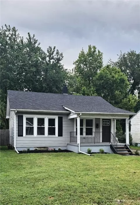 2201 Fernwood St, Middletown, OH 45044