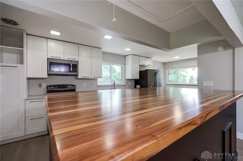 Kitchen - 9271 State Route 48, Centerville, OH 45458 photo 7 of 7