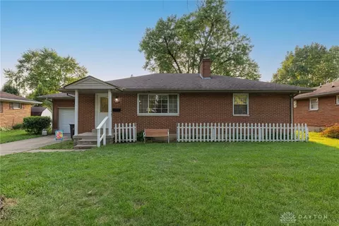 517 Richie Dr, Dayton, OH 45449