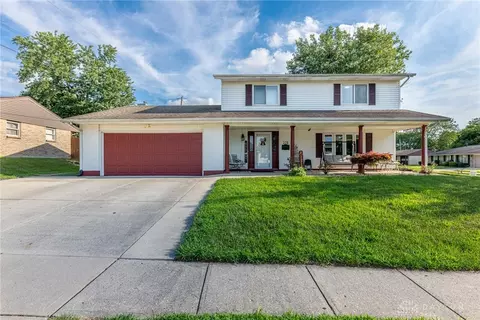 328 Pearhill Dr, West Carrollton, OH 45449