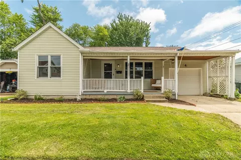 3 N Church St, Jamestown, OH 45335