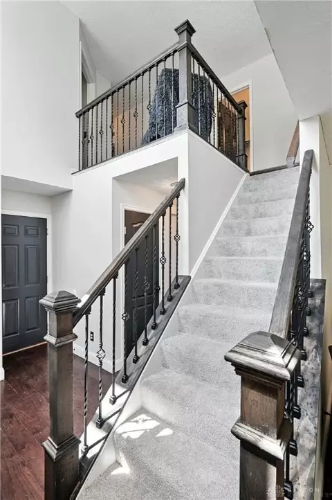 Entry Way - 6419 Pickering Grv, Morrow, OH 45152 photo 6 of 9