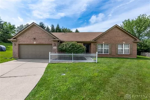 4134 Cambridge Trl, Beavercreek, OH 45430