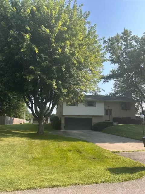 2656 Coldsprings Dr, Dayton, OH 45434