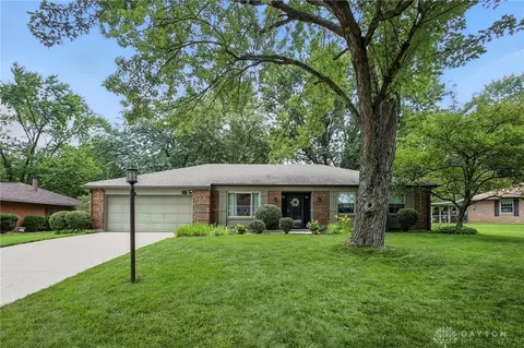 3797 Willow Creek Dr, Dayton, OH 45415